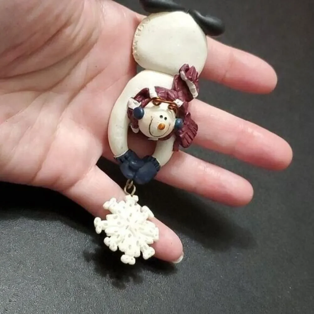 Gail West snowman brooch snowflake vintage